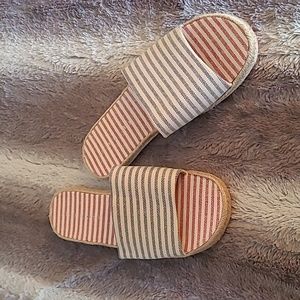 Espadrille slides size 9.5